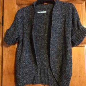 Short sleeved open cardigan sweater